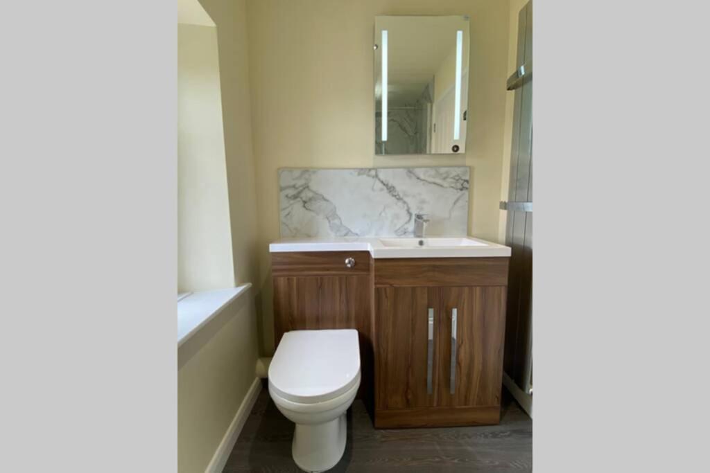 Rattlebeck Farm Cottage And Hot Tub Pet Friendly Welton  Exteriör bild